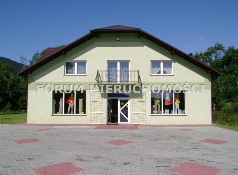 Zapraszam do wynajęcia 182 m² lokalu handlowo-usługowego z dużym parkingiem Kobiernice  182m2 Foto 1