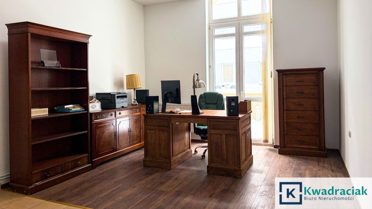 Na wynajem elegancki lokal biurowy 65 m² z antykami Jasło, Adama Asnyka  65m2 Foto 1