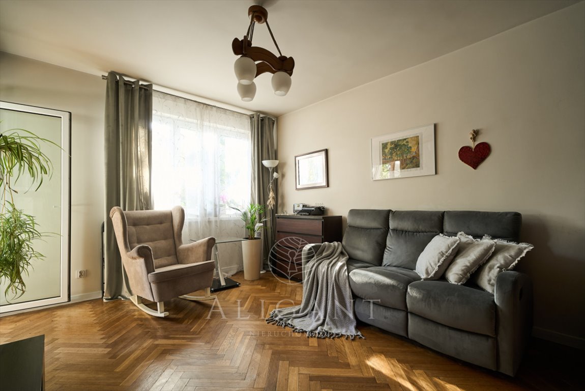 Polecam 3-pokojowe 58 m² na Targówku z dużym potencjałem Warszawa, Targówek Bródno, Toruńska  58m2 Foto 1