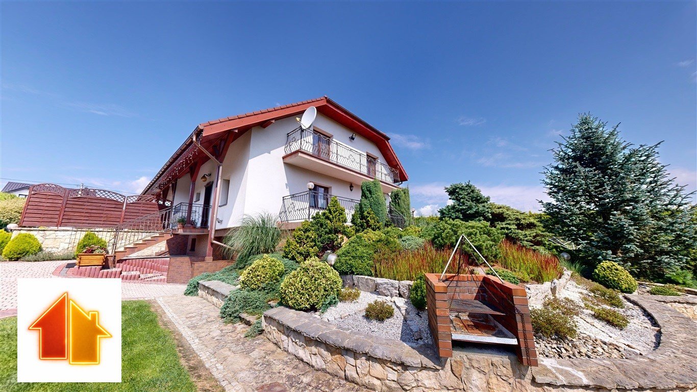 Dom z dwoma niezależnymi częściami i dużą działką 3647 m2 Rybnik, Graniczna  240m2 Foto 1