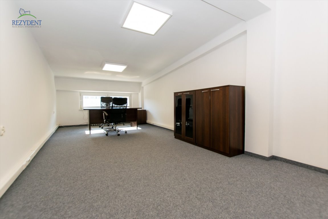 Nowoczesny lokal biurowy 20 m2 z aneksem i monitoringiem Katowice, Osiedle Paderewskiego  20m2 Foto 1
