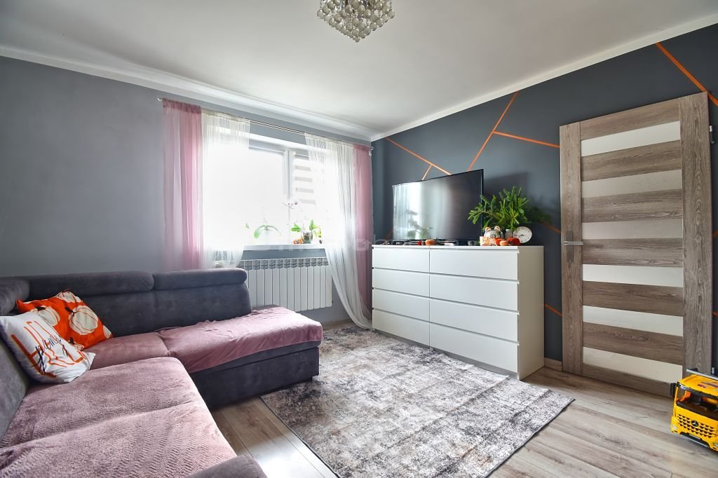 Mieszkanie trzypokojowe na sprzedaż Kowale Oleckie, Kwiatowa  66m2 Foto 1