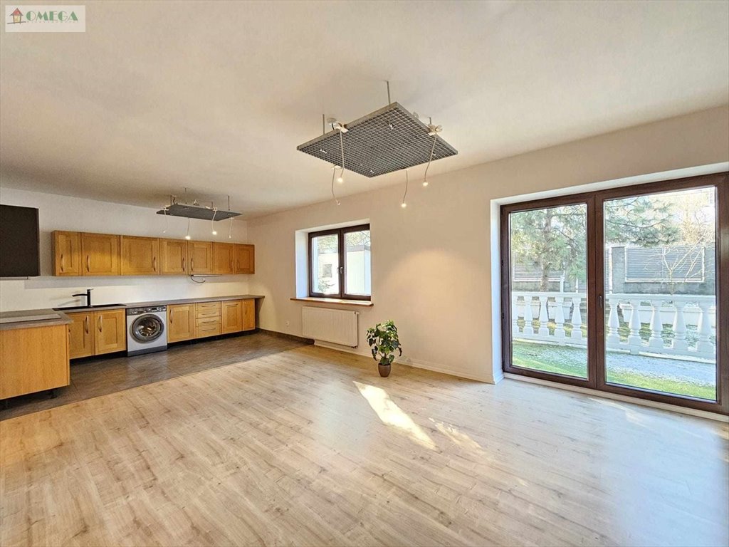 Mieszkanie trzypokojowe na sprzedaż Będzin, Małobądz  89m2 Foto 1