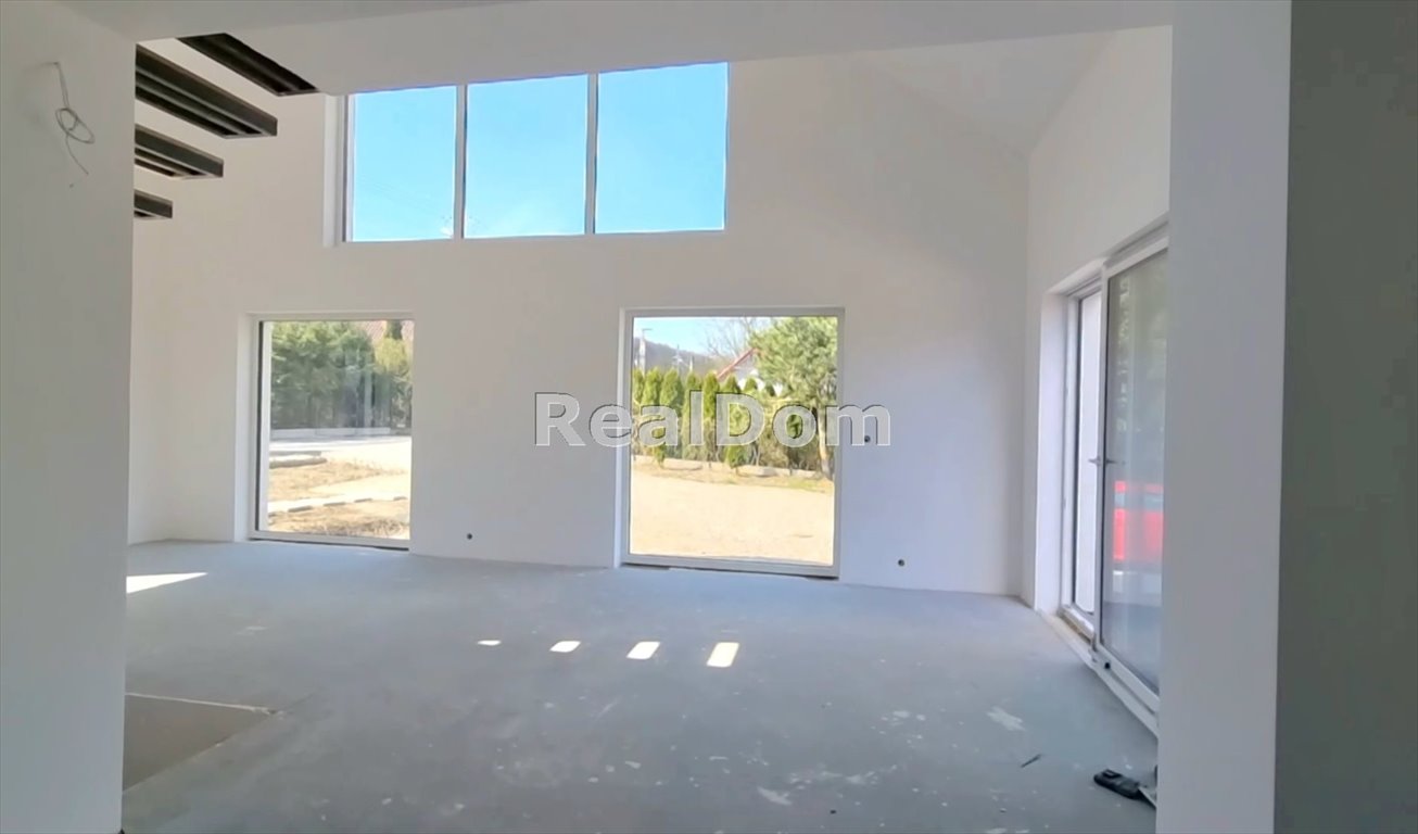 Nowoczesny dom bliźniak z dużym salonem i pełną infrastrukturą Nawojowa Góra  133m2 Foto 1