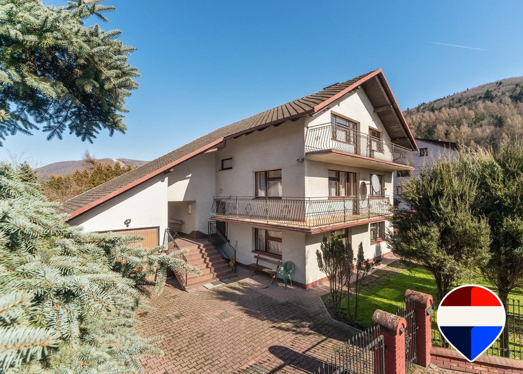 Przestronny dom 240 m² z potencjałem inwestycyjnym i dla dużej rodziny Czernichów, Wędkarska 8  240m2 Foto 1