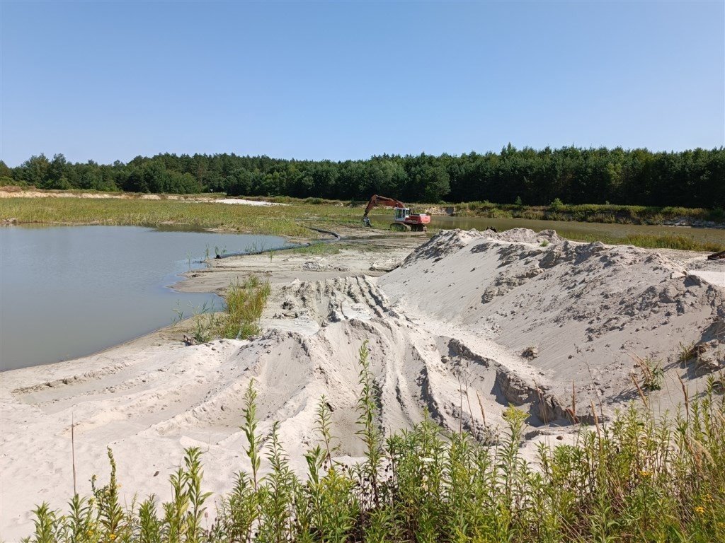 Działka inwestycyjna z kopalnią piasku, 24 ha, koncesja Oleszyce  240 000m2 Foto 1