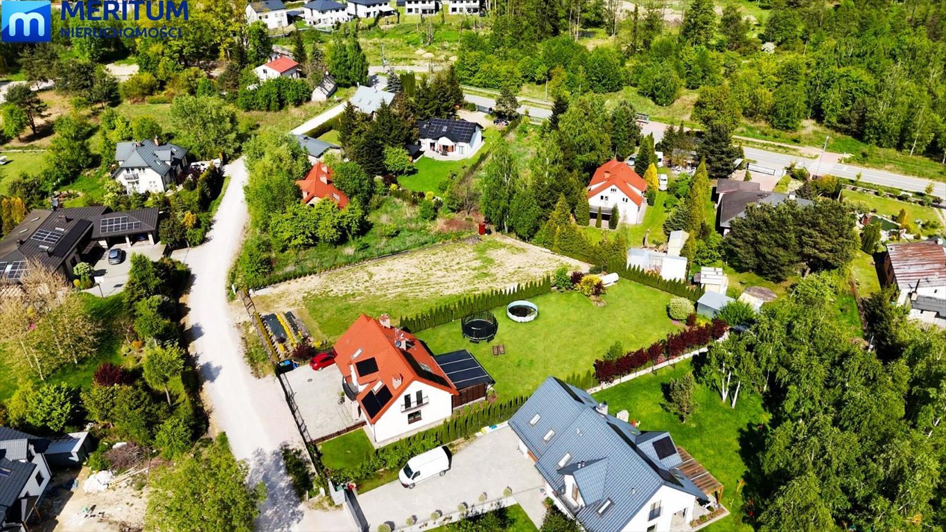 Przestronny dom 220 m2 z ogrodem, garażem i nowoczesnym wyposażeniem Osowiec  220m2 Foto 1