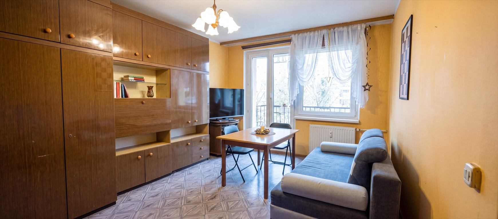 Na sprzedaż jasne 42 m² z balkonem w Ruda Śląska Ruda Śląska, Halemba, Parandowskiego  42m2 Foto 1