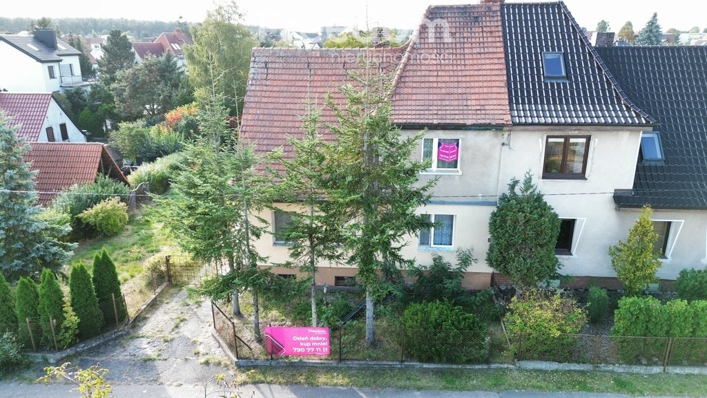 Sprzedam dom bliźniaczy 127 m² z dużą działką 1079 m² w Piła Piła, Brzozowa  127m2 Foto 1