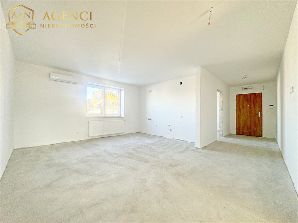 Mieszkanie trzypokojowe na sprzedaż Łapy, Janusza Korczaka  64m2 Foto 1