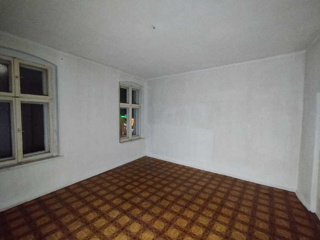 Kawalerka na sprzedaż Byczyna, Basztowa  30m2 Foto 3