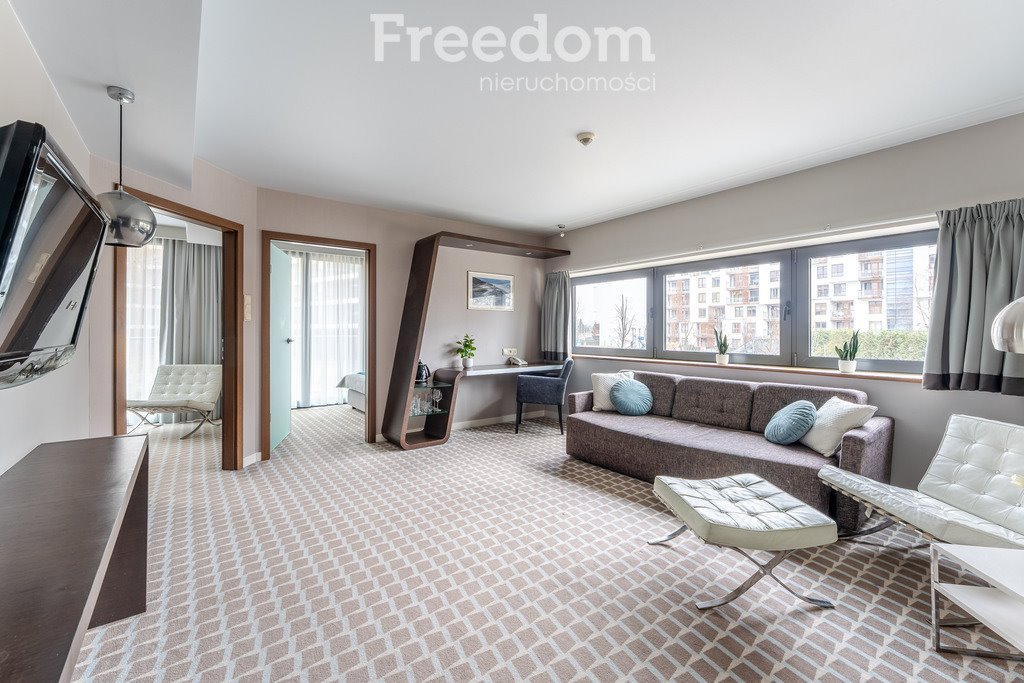 Do sprzedania luksusowy apartament z widokiem na morze w Marine Hotel Kołobrzeg, Antoniego Sułkowskiego  59m2 Foto 1