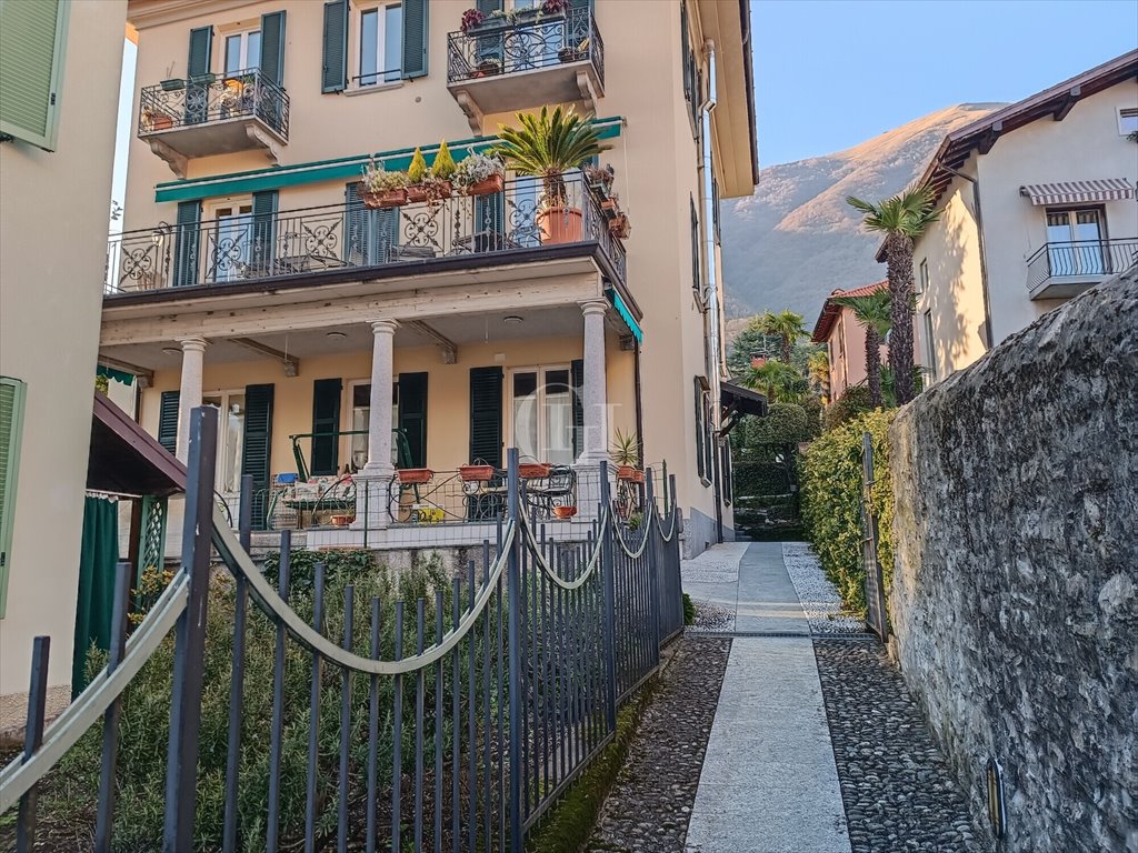 Ekskluzywne 150 m2 rezydencja z panoramicznym jeziorem Włochy, Lenno  150m2 Foto 1