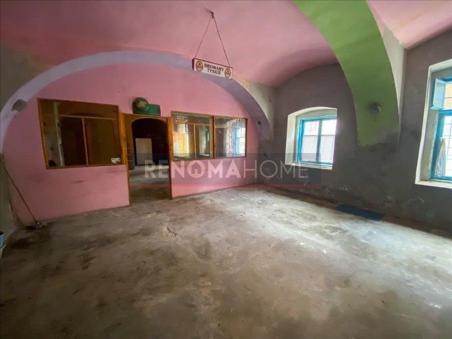 Lokal użytkowy z możliwością adaptacji na mieszkanie w Tarnowie Tarnów  98m2 Foto 1