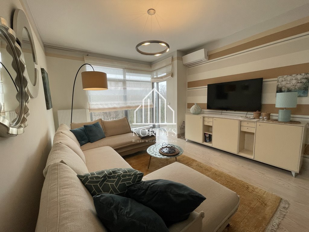 Mieszkanie dwupokojowe na sprzedaż Kołobrzeg, Antoniego Sułkowskiego  54m2 Foto 1