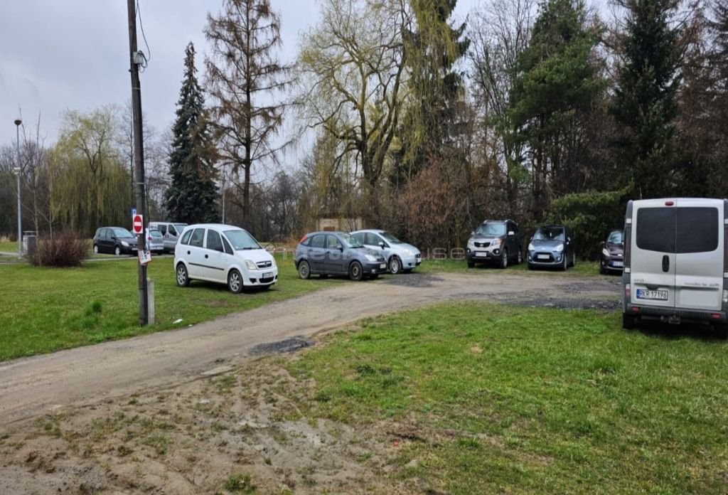 Działka na wynajem w Krośnie, 399 m², media, dobra lokalizacja Krosno  399m2 Foto 1