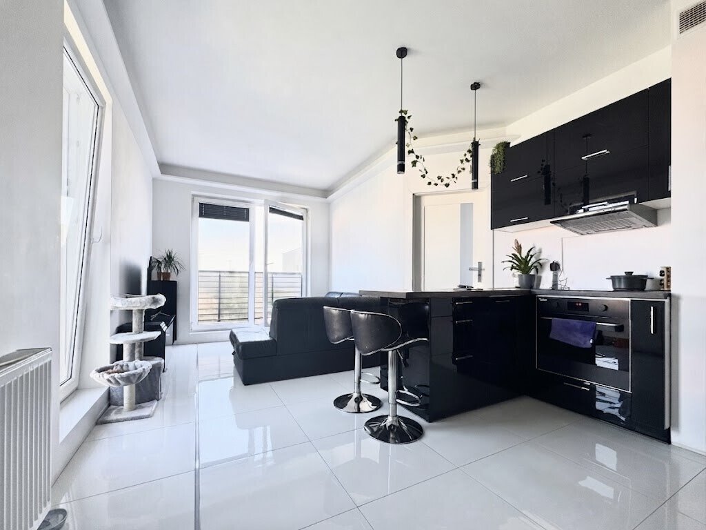 Sprzedam słoneczne 2-pokojowe mieszkanie 37 m² z dużym balkonem Rumia, Biała Rzeka, Owsiana  37m2 Foto 1