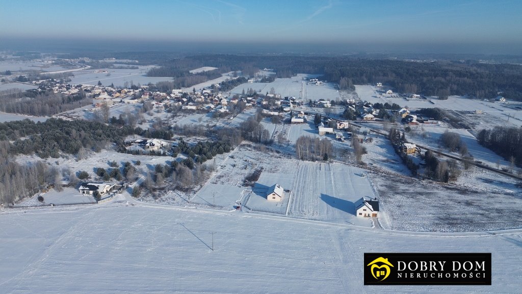 Działka 1002 m² pod dom w spokojnej okolicy, media w zasięgu Niecki  1 002m2 Foto 1