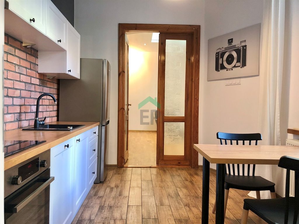 Przestronne 2 pokoje z garderobą i piwnicą, od zaraz Częstochowa, Śródmieście  64m2 Foto 1