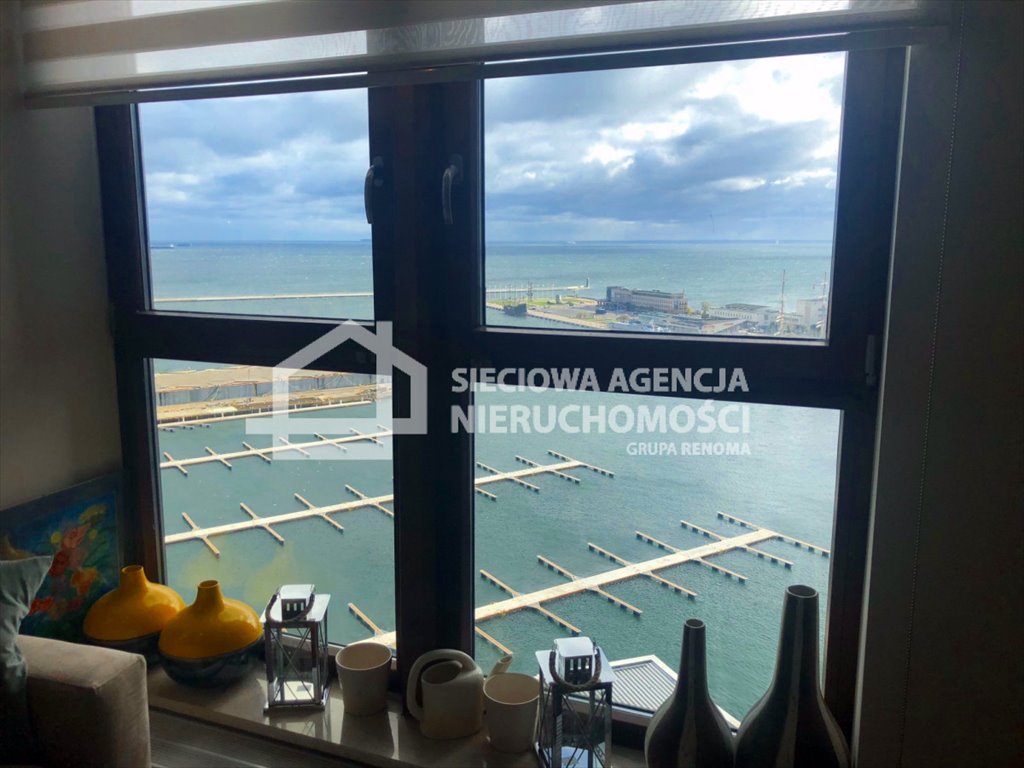 Mieszkanie dwupokojowe na wynajem Gdynia, Śródmieście, A. Hryniewickiego  46m2 Foto 1