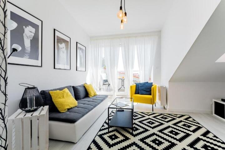 Mieszkanie dwupokojowe na sprzedaż Giżycko, Kolejowa  27m2 Foto 1