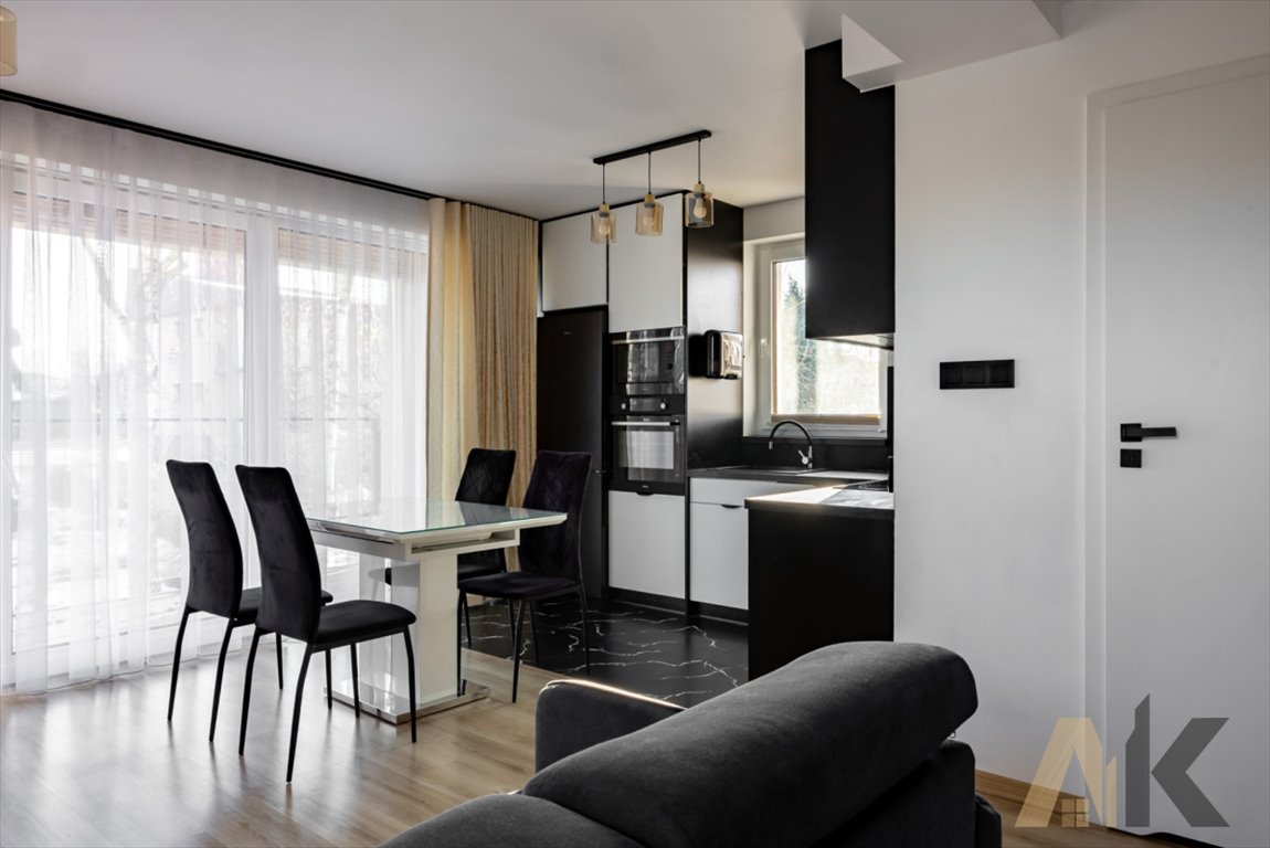 Mieszkanie trzypokojowe na wynajem Nowy Sącz, Węgierska  60m2 Foto 1