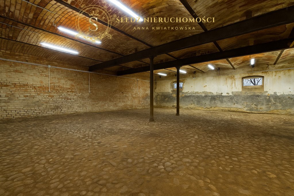 Magazyn na wynajem Piotroniowice  489m2 Foto 1