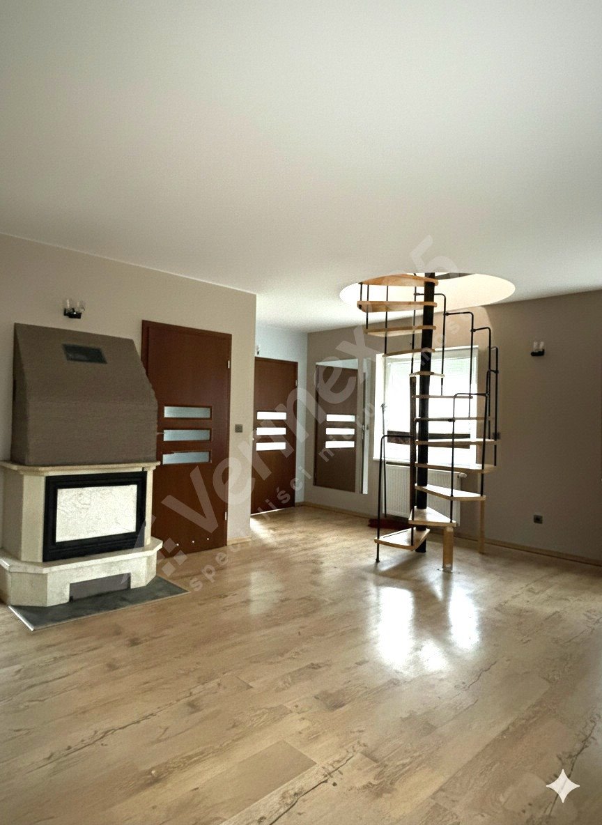 Dom z częścią usługową 206 m², idealny pod działalność Leszno  206m2 Foto 1