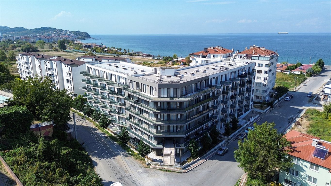 Widok na morze i basen – komfortowe 2-pokojowe apartamenty Turcja, Teşvikiye, Teşvikiye Bld. (Karşıyaka Mh.), Çınarcık, Yalova  60m2 Foto 1