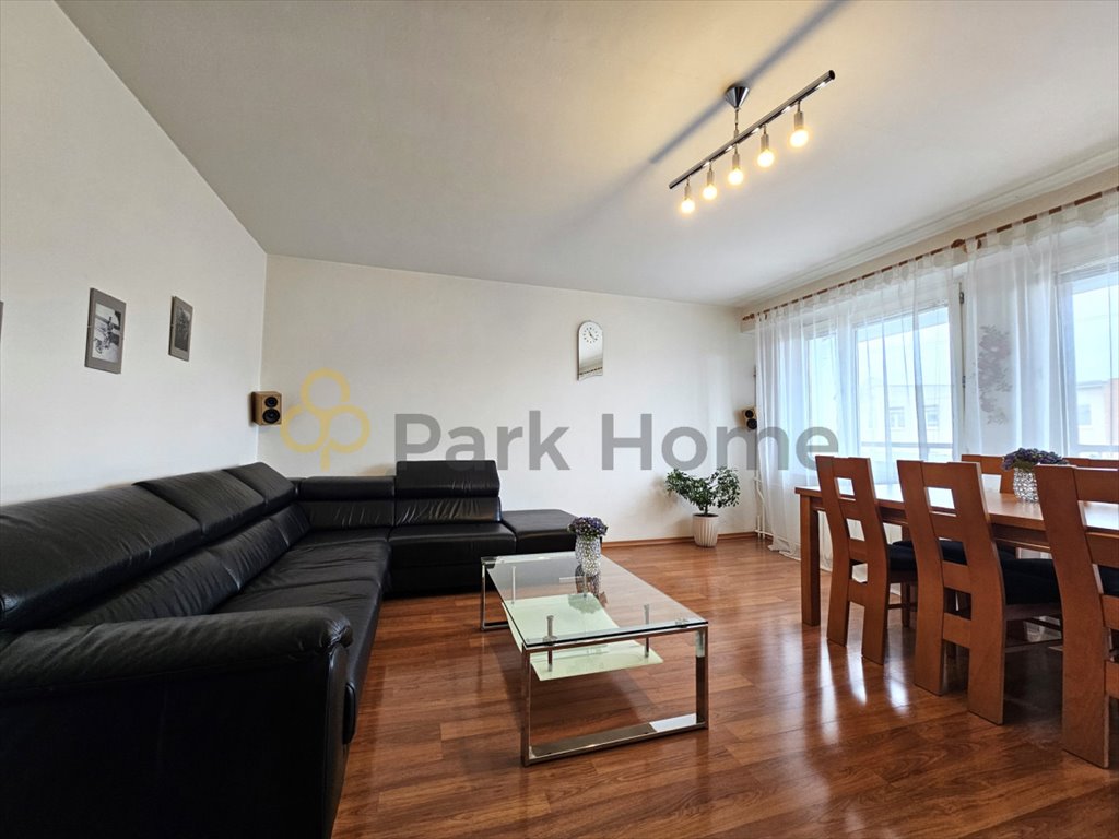 Mieszkanie trzypokojowe na sprzedaż Śrem  60m2 Foto 1