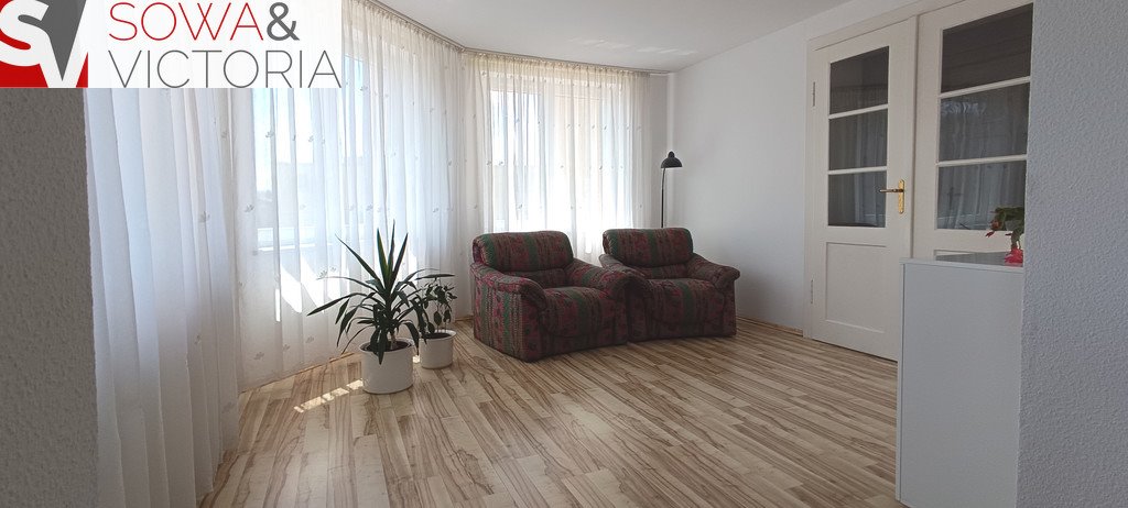 Dom 8 pokoi z potencjałem na mieszkania lub biura zapraszam Mieroszów  405m2 Foto 1