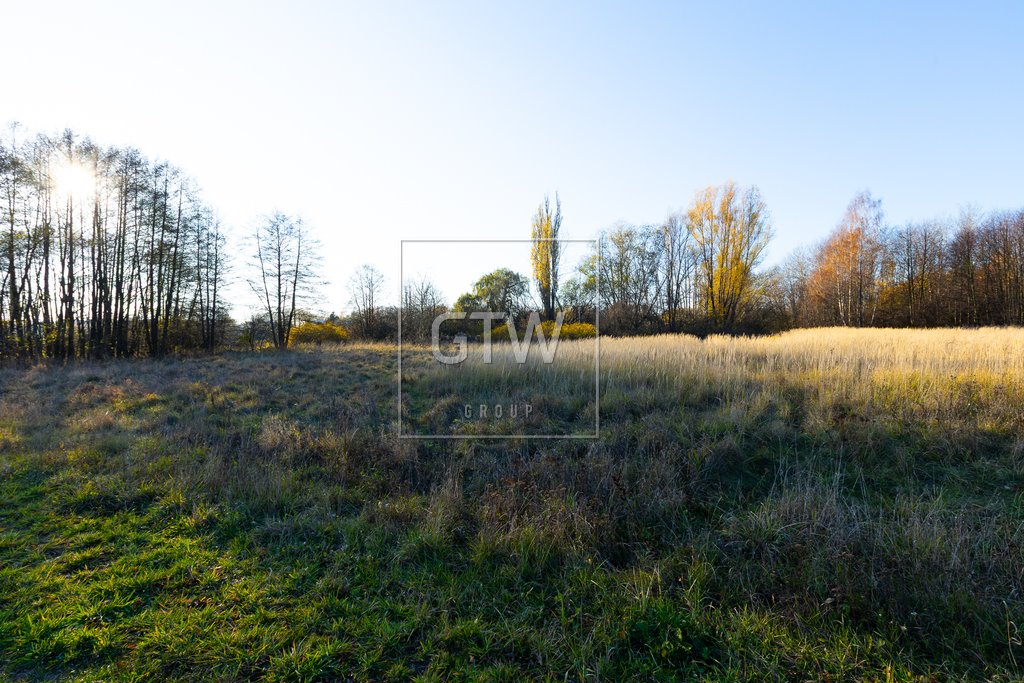 Działka komercyjna na sprzedaż Kobylin  2 000m2 Foto 1