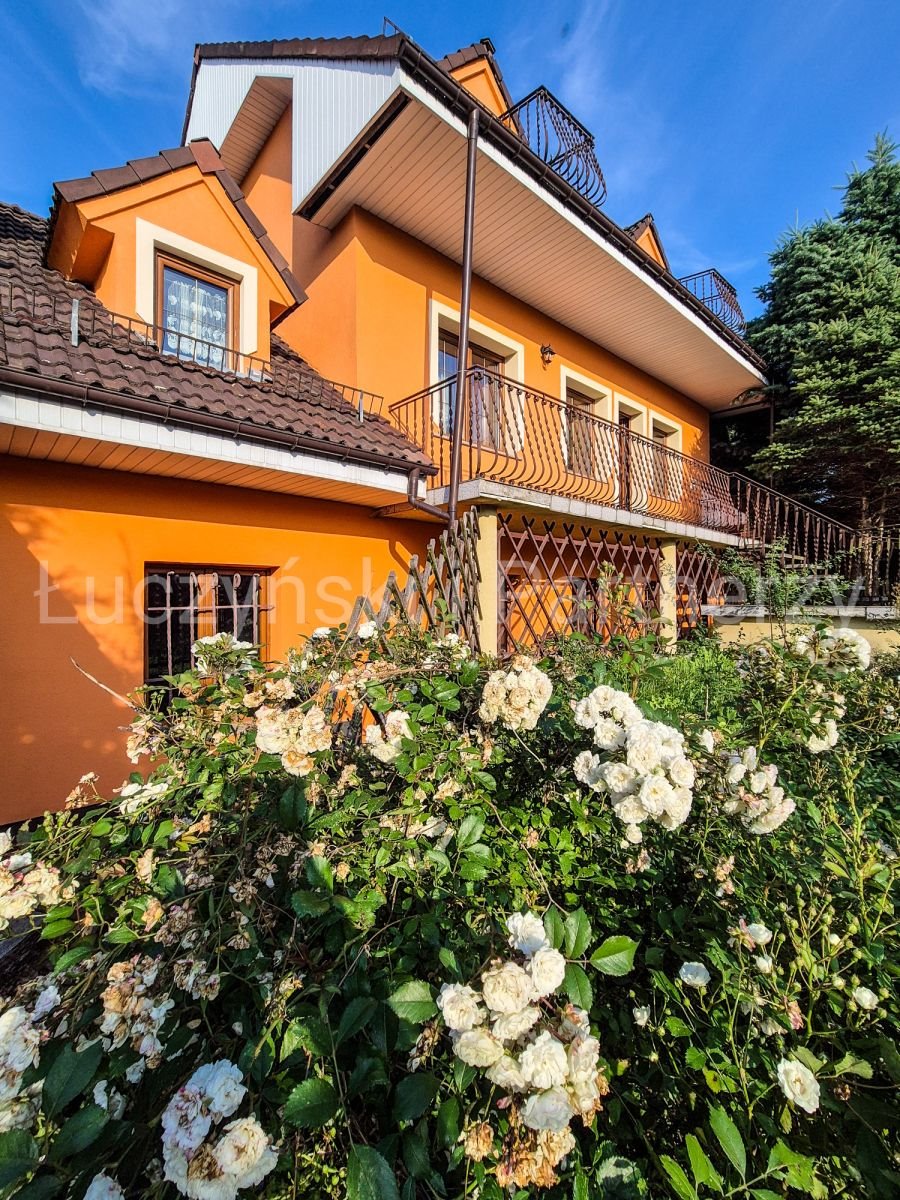 Sprzedam przestronny dom 381 m² z dużym potencjałem w Jeleniej Górze Jelenia Góra  381m2 Foto 1