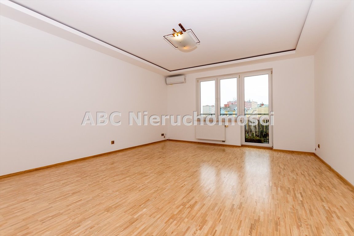 Zapraszam do obejrzenia 3-pokojowego mieszkania z balkonem i klimatyzacją Piła, Górne  67m2 Foto 1