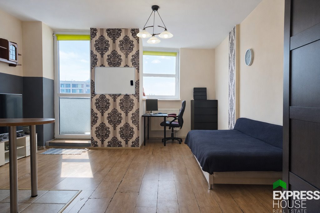 Przestronne 36,1 m² z balkonem, do remontu, świetna inwestycja Warszawa, Ochota, Wacława Sierpińskiego 3  36m2 Foto 1