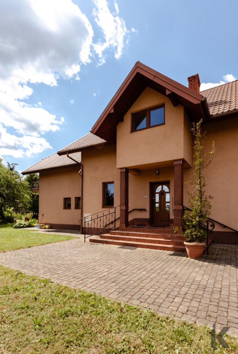 Przestronny dom 183 m² z kominkiem i garażem na dużej działce Stary Sącz, Cyganowice  183m2 Foto 1