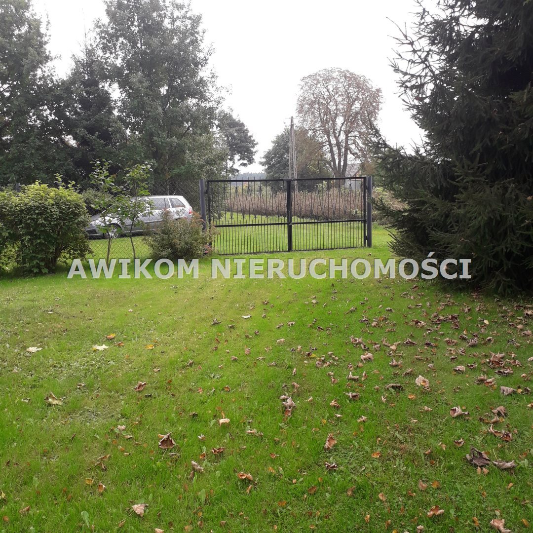 Urokliwy dom z dużą działką i lasem w Kowiesowie Kowiesowo  48m2 Foto 1