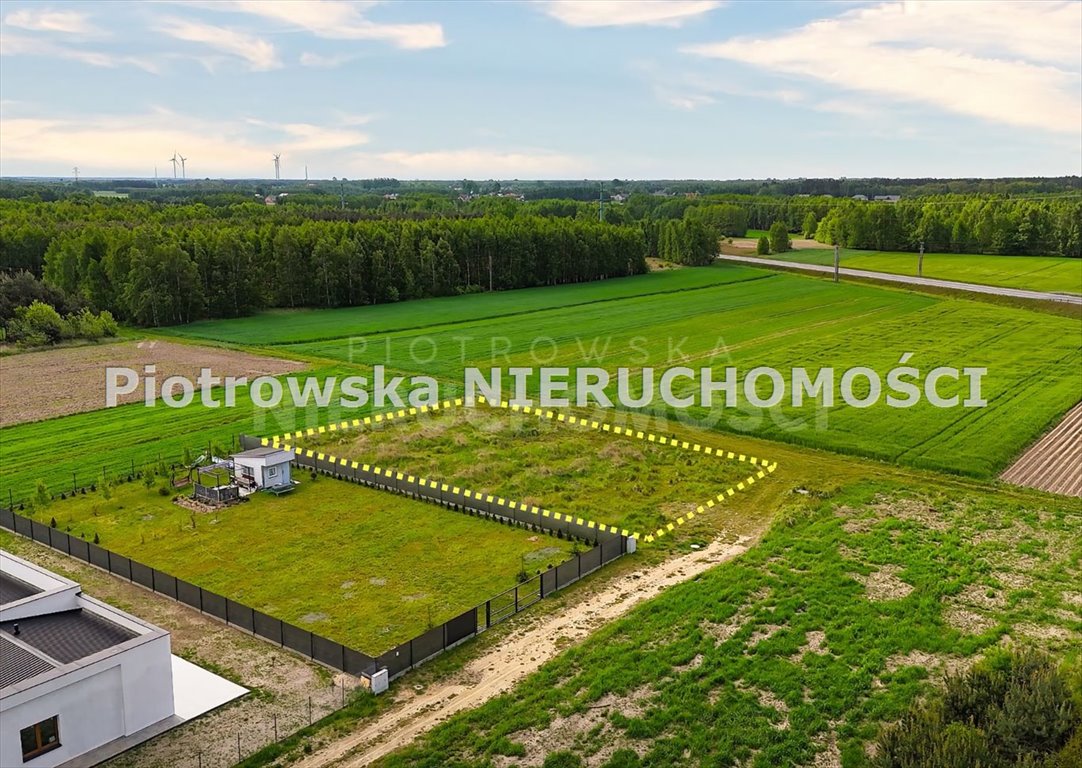 Polecam działkę 1393 m² z mediami i warunkami zabudowy Sieradz  1 394m2 Foto 1