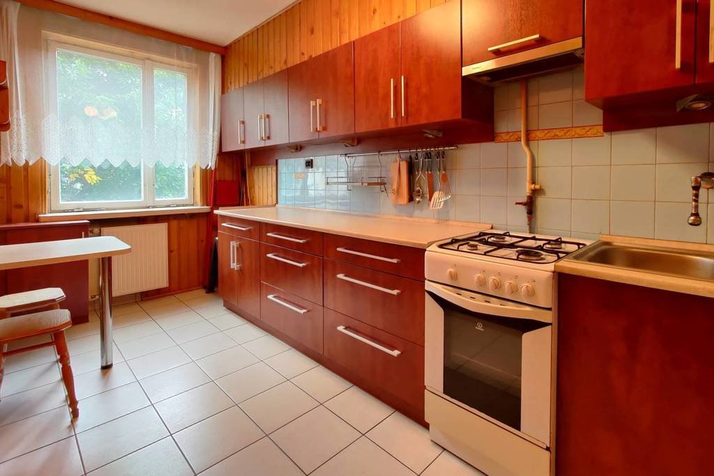 Przestronne 3-pokojowe mieszkanie z dużą kuchnią i zielonym widokiem Kraków, Okólna  53m2 Foto 1