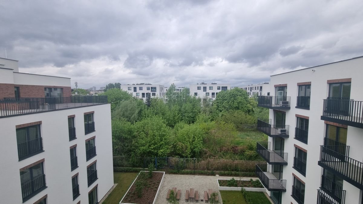 Przestronne 3 pokoje z balkonem i garażem w Pradze-Południe Warszawa, Praga-Południe, Szaserów  66m2 Foto 1