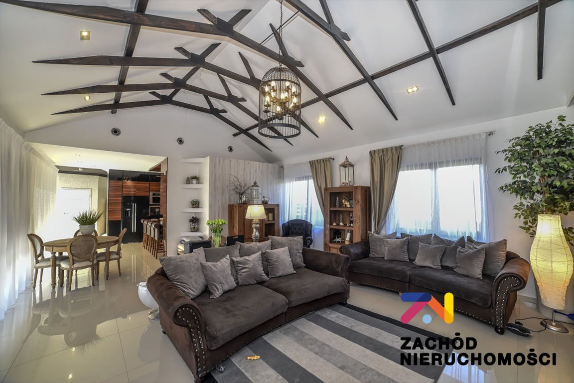 Ekologiczny dom 220 m² z panelami i oczkiem wodnym Zielona Góra  220m2 Foto 1