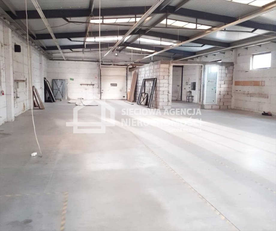 Wynajmę przestronny magazyn z biurami 773 m² w Pruszczu Pruszcz Gdański  773m2 Foto 1