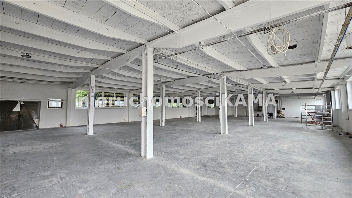 Hala 1059 m² z rampą i biurem - polecam! Łodygowice  1 059m2 Foto 1