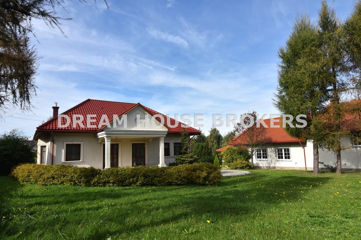Przestronny dom z halą 700 m² i potencjałem inwestycyjnym Parkosz  151m2 Foto 1
