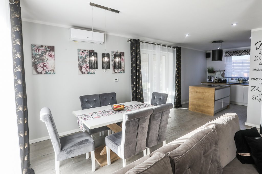 Dom na sprzedaż Barnówko  148m2 Foto 1