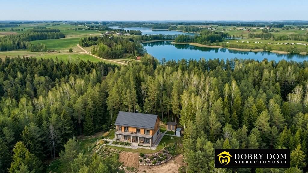 Do sprzedania nowoczesny dom 168 m² w lesie z garażem i prywatną działką: Karolin