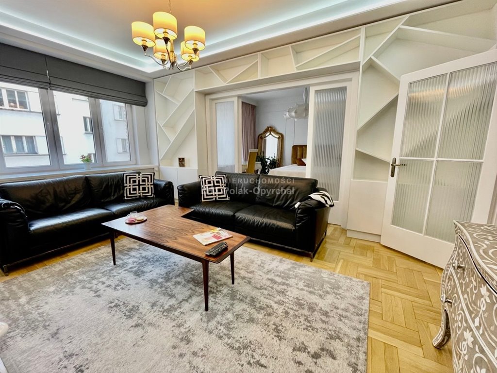 Mieszkanie trzypokojowe na sprzedaż Bielsko-Biała  100m2 Foto 1