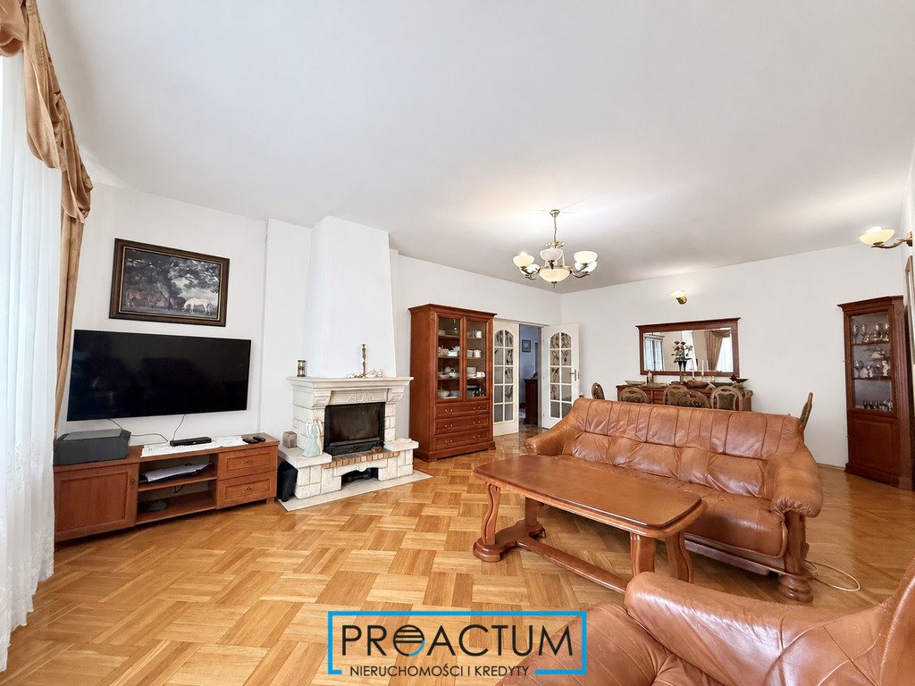 Przestronny dom 288 m² z garażem, fotowoltaiką i ogrzewaniem Toruń  288m2 Foto 1