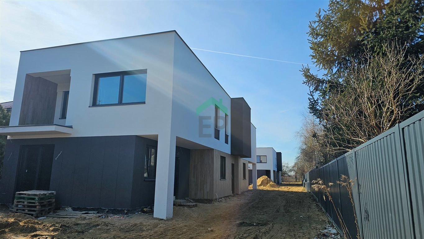 Mieszkanie trzypokojowe na sprzedaż Częstochowa, Północ  81m2 Foto 1