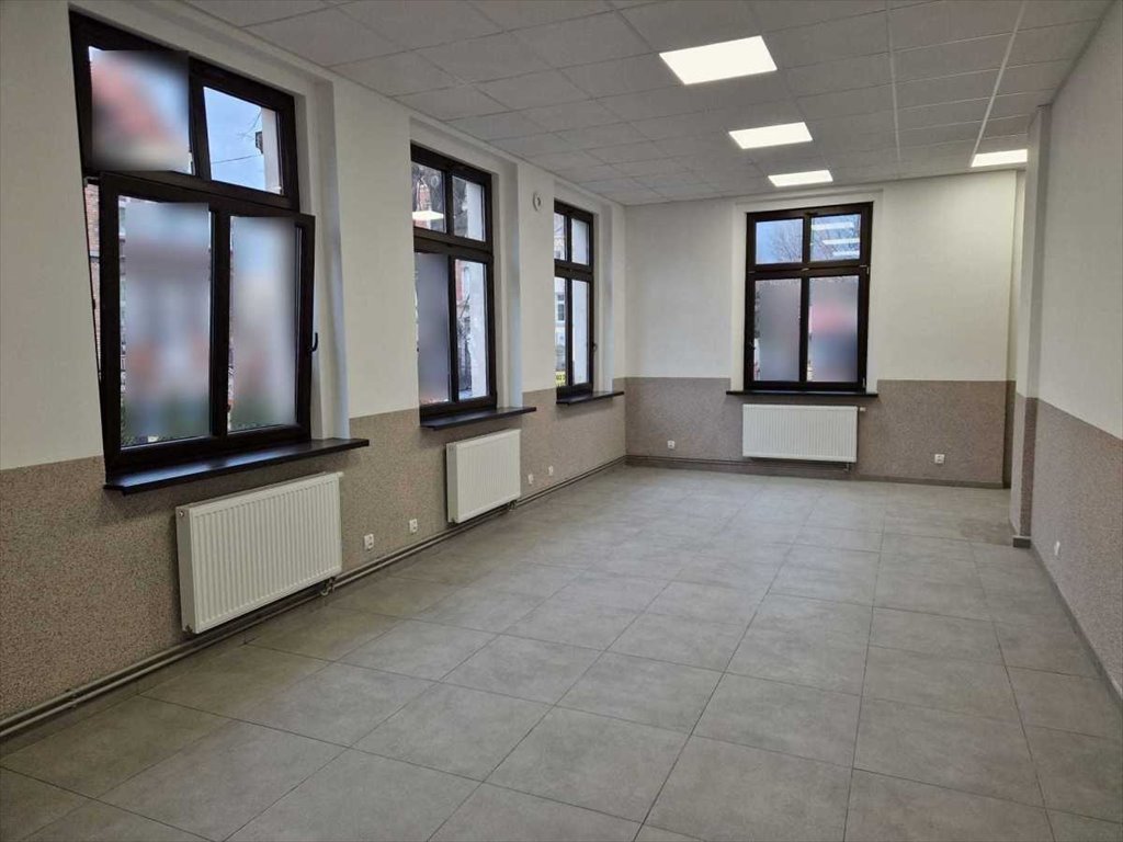 Lokal użytkowy na wynajem Świdnica  40m2 Foto 2